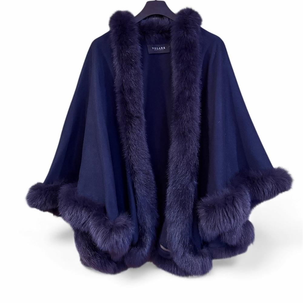 Elegant Navy Blue Fur-Trimmed Poncho